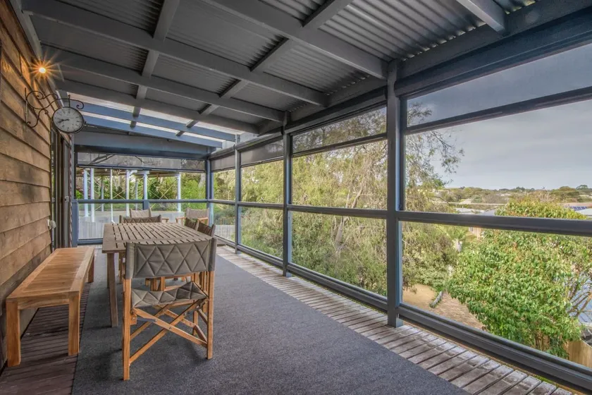 Tawny Rest, Coastal Beach House In Rye - Image 1