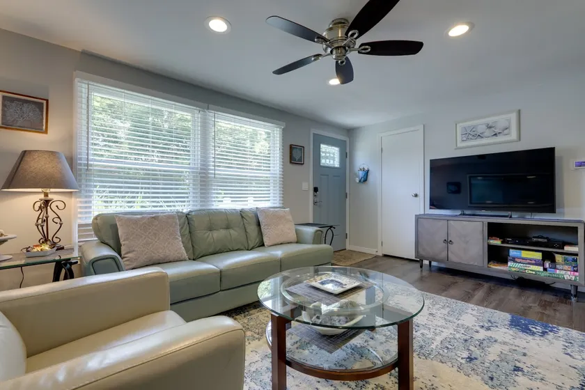Coastal Getaway w/ Porch, 2 Mi to Niantic Beach! - Image 1