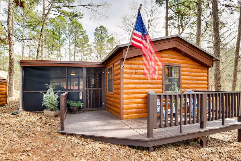 Broken Bow Abode w/ Hot Tub < 7 Mi to Lake! - Image 1