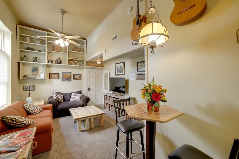 Walk to Water St & River: Quaint Saugatuck Apt - Image 1