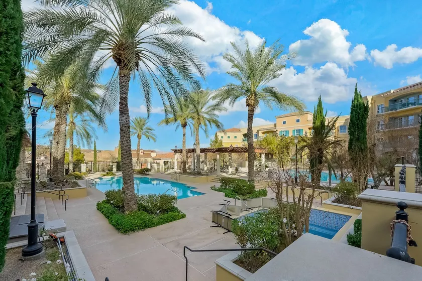 Lake Las Vegas Vacation Getaway - Image 1