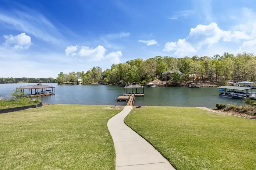 Honeysuckle Lake Keowee Waterfront Retreat - Image 1