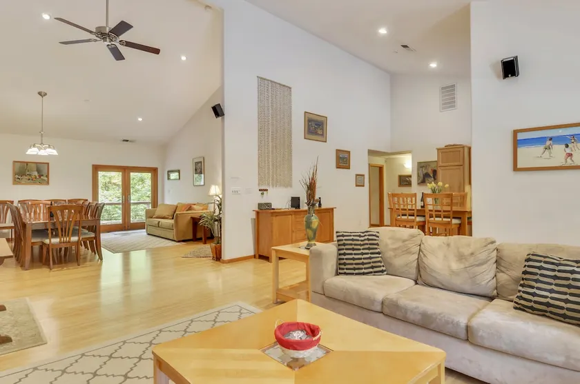 Contente – Riverfront, Game Room, Spa! - Image 1