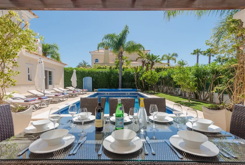 Endless Summer Luxury Villa - Image 1