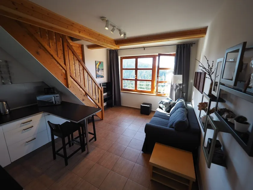 Apartment-Private Bathroom - Image 1