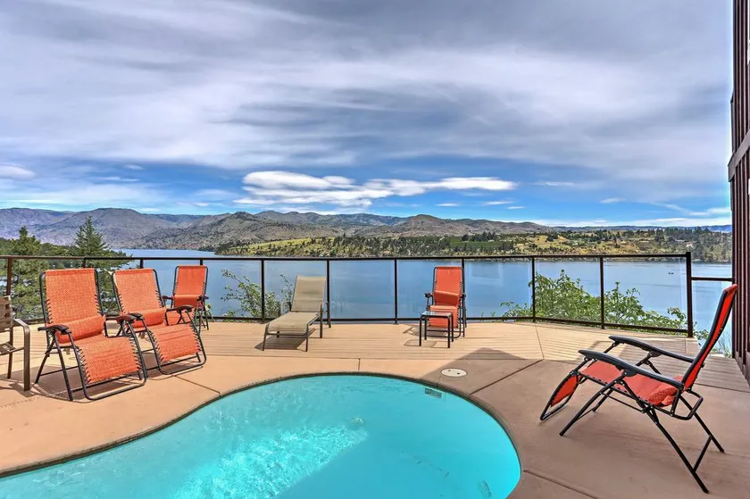 2 Waterfront Houses for the price of one - Image 1