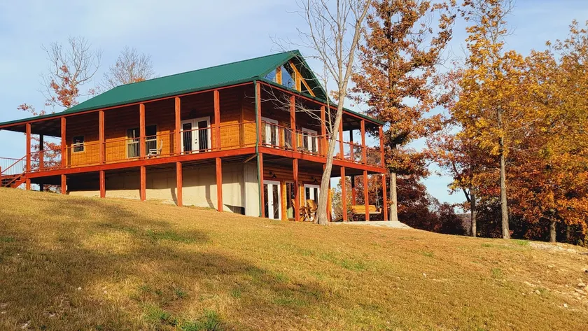 Luxury Cabin Great View Jasper, AR & Buffalo River - Image 1