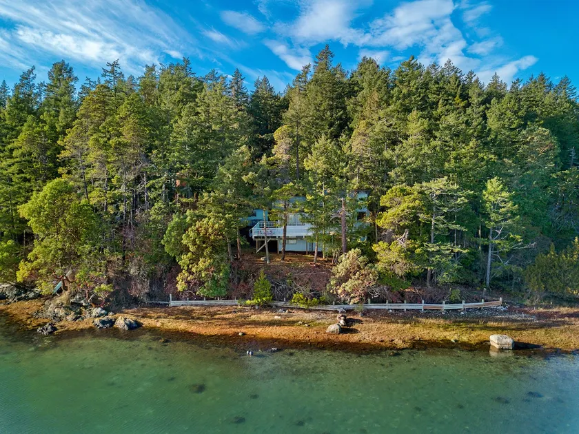 NOUVELLEMENT LISTÉ!! PRÈS DE ROCHE HARBOUR SUR WESTCOTT BAY !! - Image 1