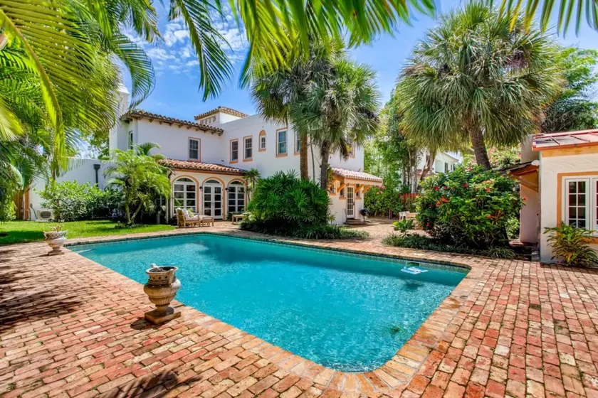 Villa Blanca - Saltwater Serenity + Private Casita - Image 1
