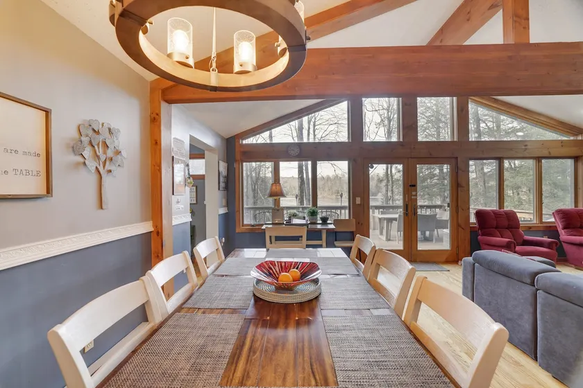 Lakeview Chalet - Pool & Lake/Beach - Kayaking - Image 1