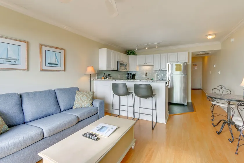 Ocean Views + Pool Access: Hilton Head Getaway - Image 1