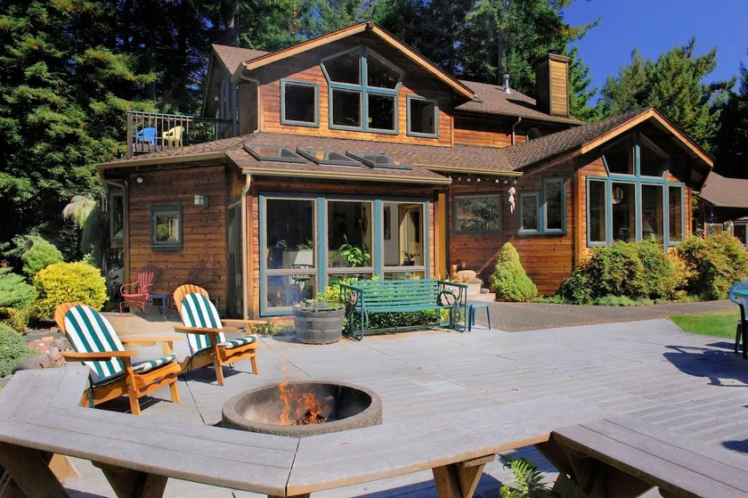 Raven Ridge Retreat ~ Privat redwoodskov, boblebad og pejs, parkindstilling. - Image 1
