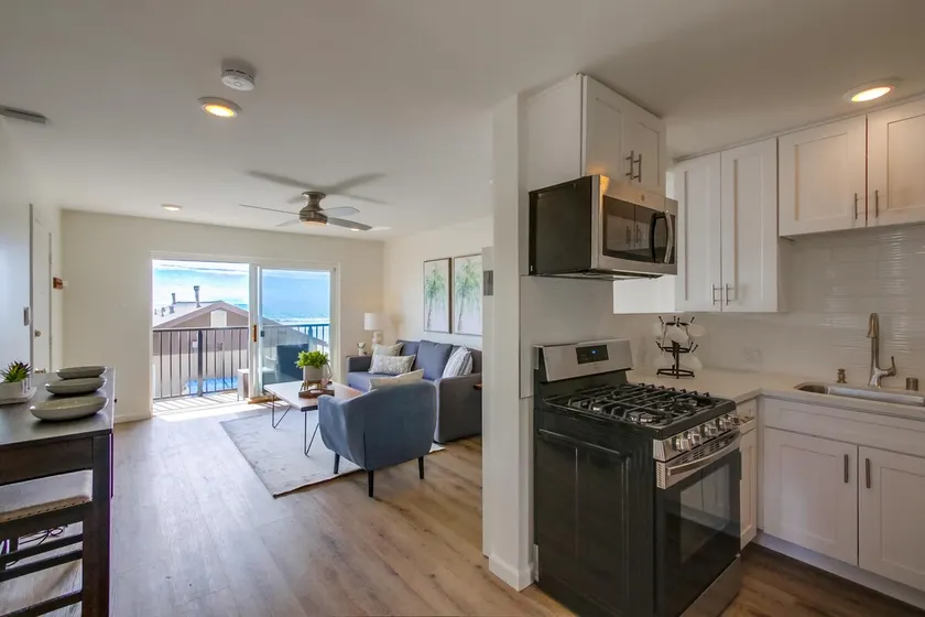 The Harbor House | Modern Oceanfront Stay | #C - Image 1
