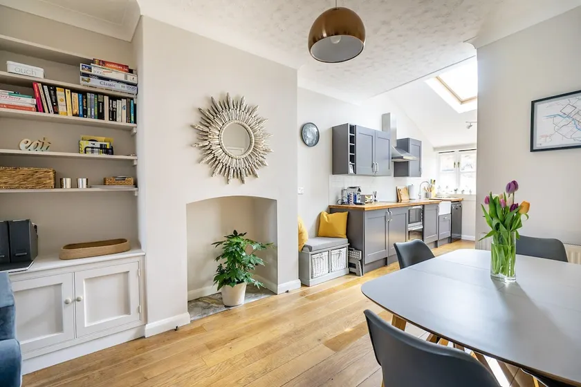 3 Darnborough Street - Image 1