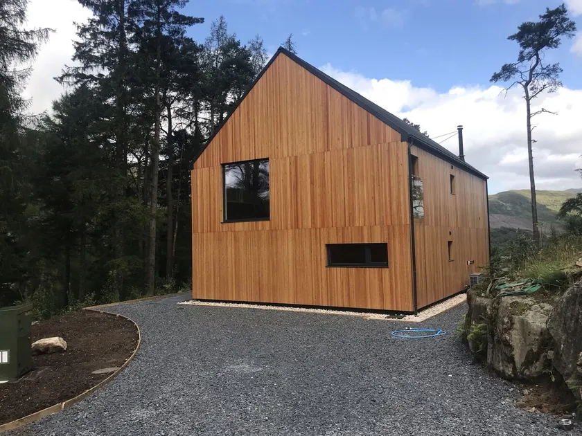 An Caisteal Lodge with cascading waterfall view - Image 1