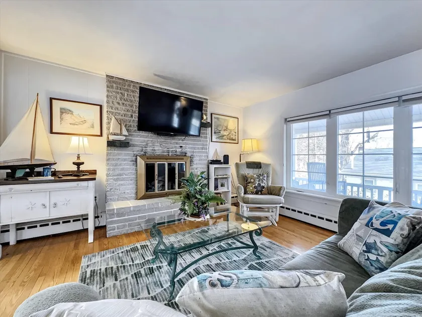 Riverfront Retreat w/ Beach & Boat Access - Image 1