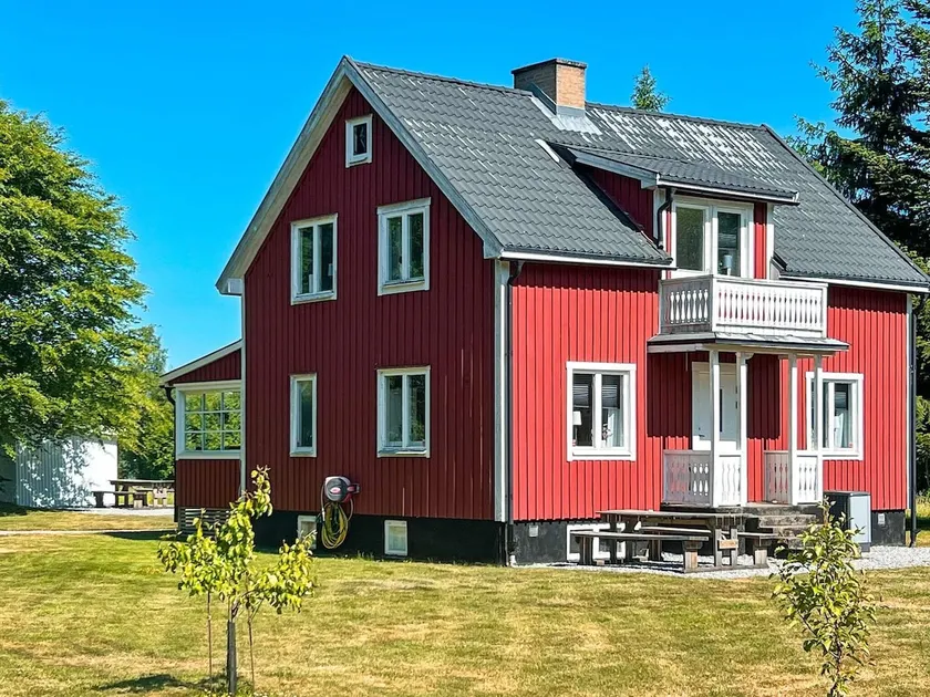 7 person holiday home in LJUNG - Image 1