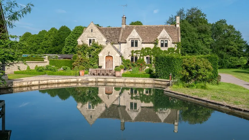 Grindstone Mill - sleeps 12 guests  in 6 bedrooms - Image 1