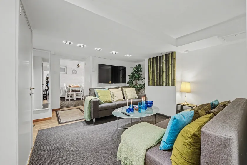 Zen Den - Cozy 2BR Stay in Malmö - Image 1