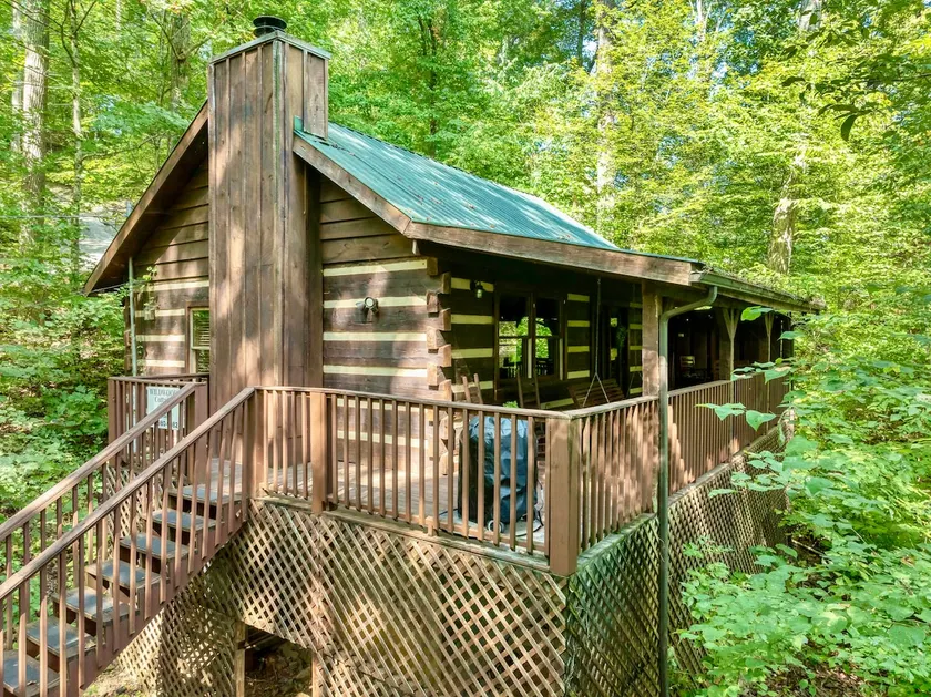 Wildwood Cottage-Romantic w Hot Tub, pool and more - Image 1