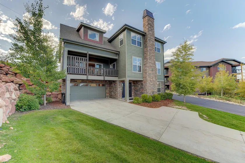 Large Park City Five Bedroom Home, Close to PC Mtn - Image 1