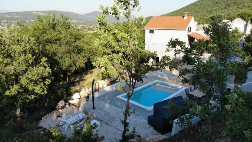Holiday Home Jadrić - Image 1
