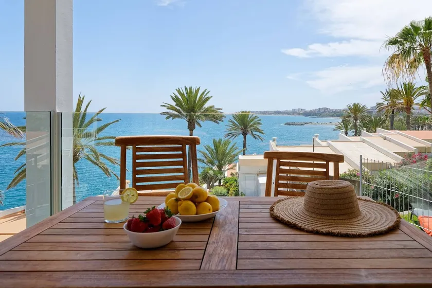 Oceanview luxury 1 bedroom Apartment - Deva Beach - Image 1