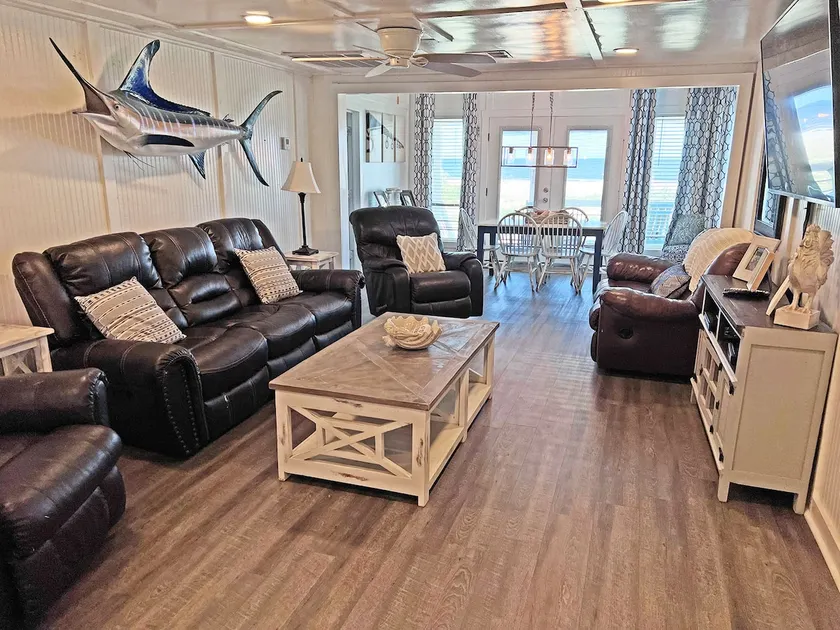 Pepsi Camp - Beachfront - Island Realty - Image 1