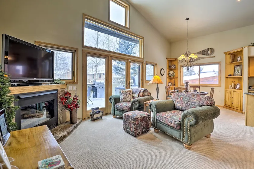 10 Mi to Breckenridge: Townhome w/ Hot Tub & Deck! - Image 1