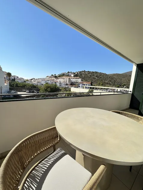 101.50 Two bedrooms apartment with parking place - Image 1