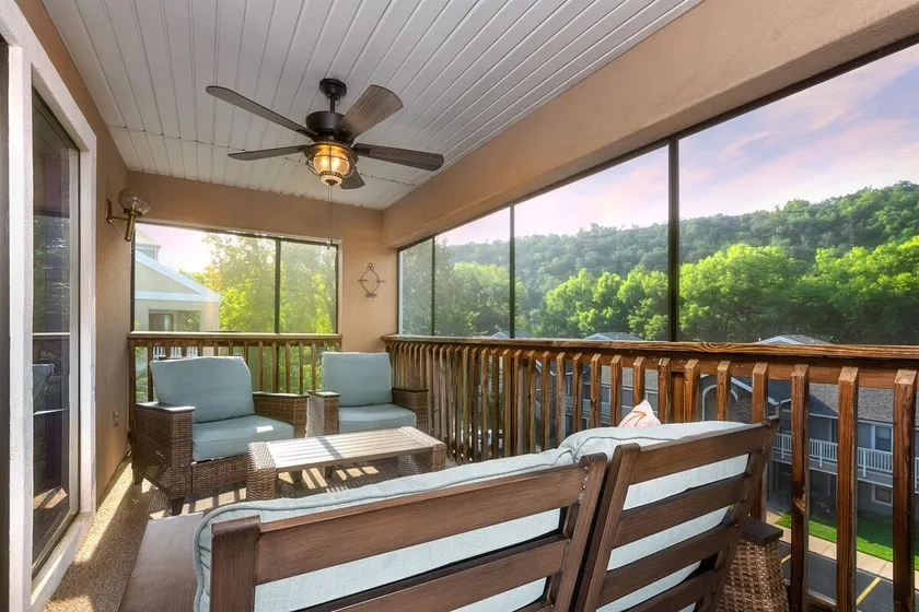 3BR Condo Sleeps 10 | 2 Living Rooms | Pool - Image 1