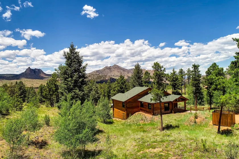 Pikes Peak Resort - Angler Cove Cabin - Hvor vildmark og luksus mødes - Image 1