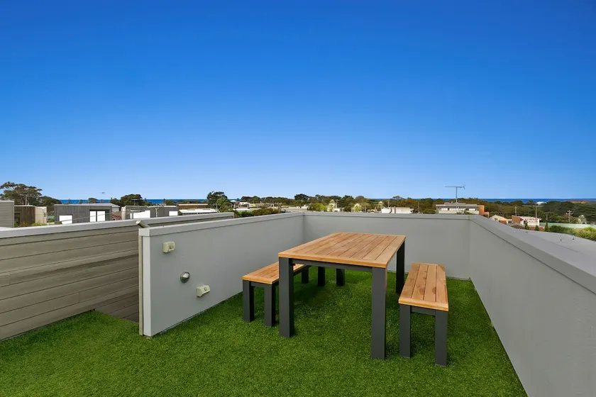 Torquay Point Panoramic Ocean and Golf Course View - Image 1