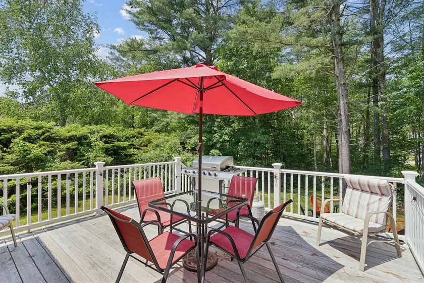 Walk to Dock Square! - Freshly Renovated Charmer! - Image 1