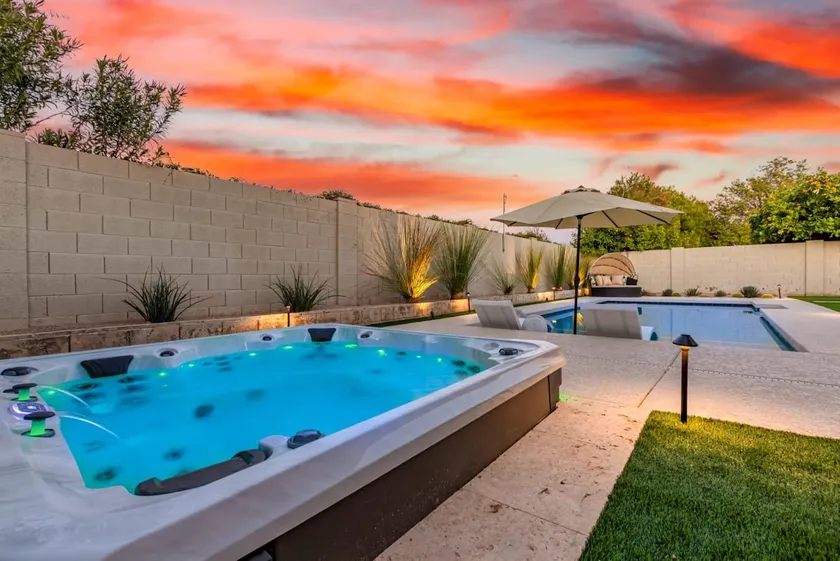 Executive Retreat-Pool and Spa-AZ Canal Trail - Image 1