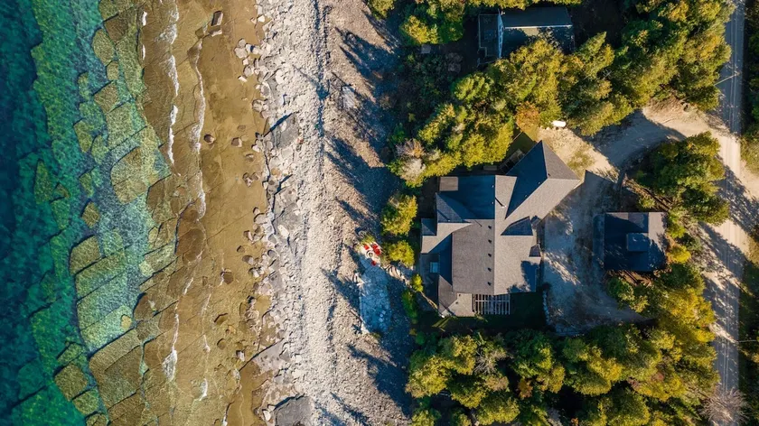 Michael's Luxury Cottage on Bruce Trail Starlink - Image 1