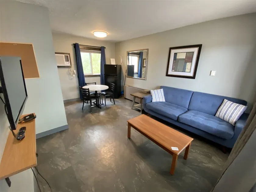 The Sojourn - Apartment 305 - Image 1