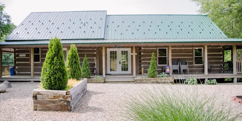 Valley View A and B - Rustic Log Cabin - Image 1