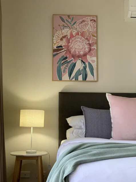 Shepparton Lakeside Serviced Apartment - Image 1