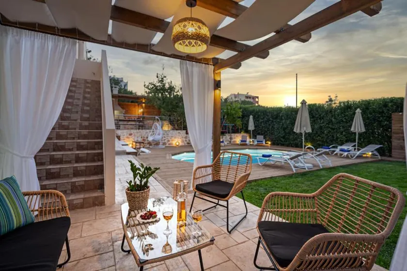 Appartement adapté aux familles avec piscine privée, jardin et barbecue | Vue piscine | Avec animaux acceptés - Image 1