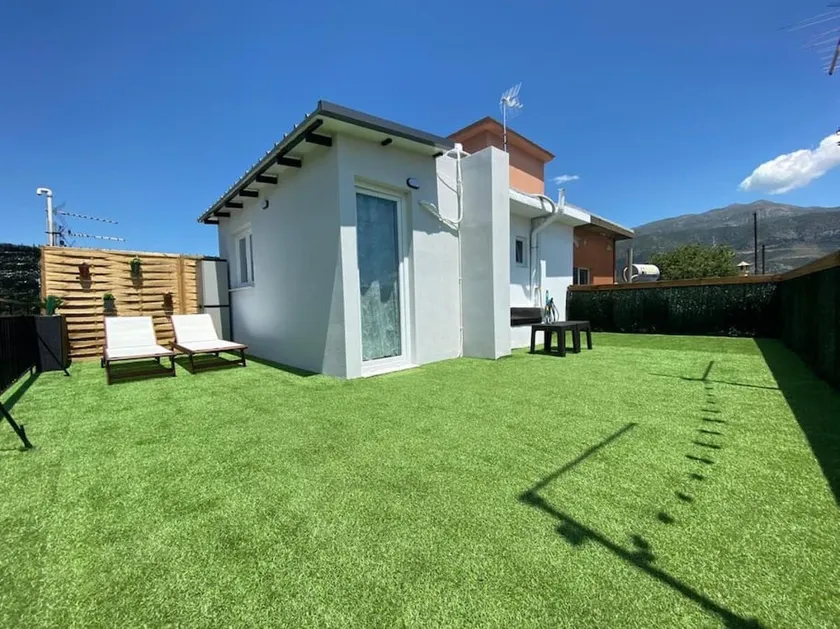 Rooftop Apartment with Garden in Ioannina - Image 1
