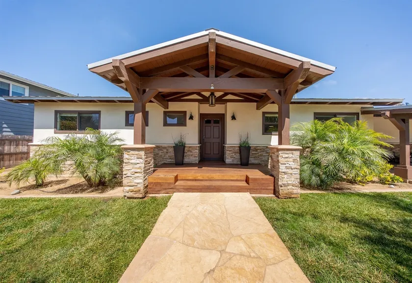 Fabulous Beach Home! Walk to Beach-Guest Favorite! - Image 1