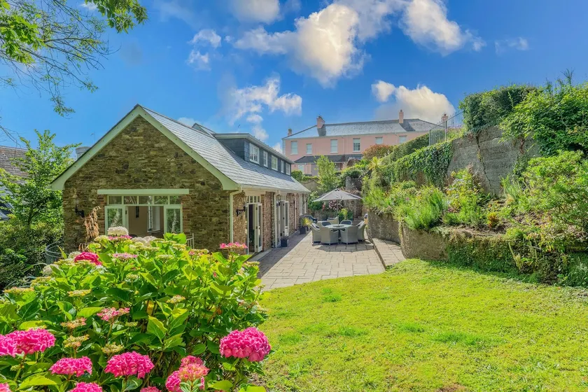The Old Coach House Salcombe - Image 1