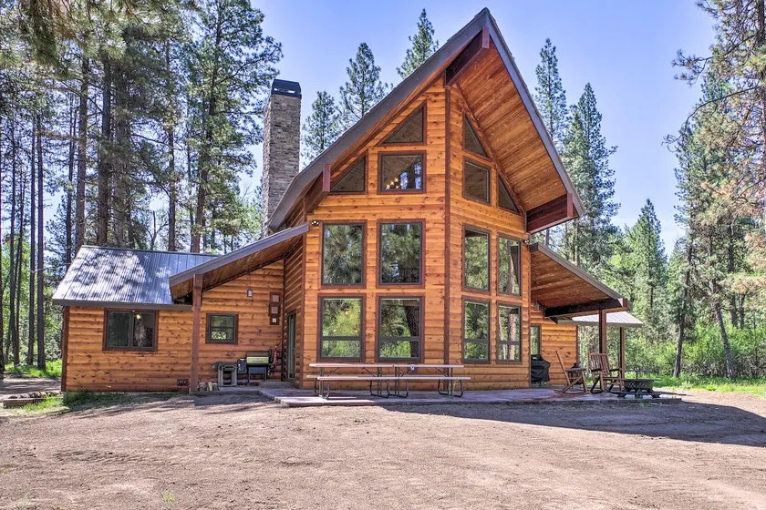 Hot Tub Soaks & Spot Wildlife! Garden Valley Cabin - Image 1
