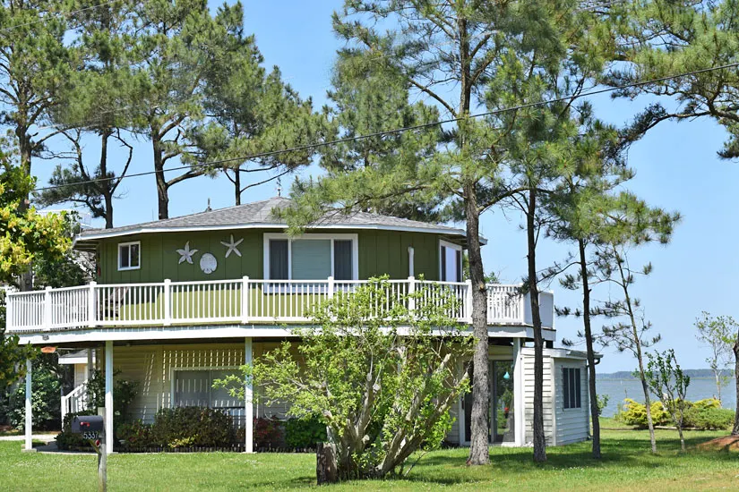 Edgewater-Water's Edge on Oyster Bay - Image 1