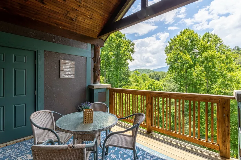 Still Lake Haven: Gated Community | Echota Amenities - Walk to Year-Round Indoor Pool! - Image 1