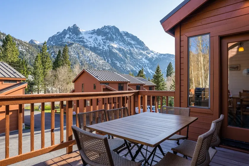 Aspen Meadows #2 Sun-Filled, 3 bedroom condo - Image 1