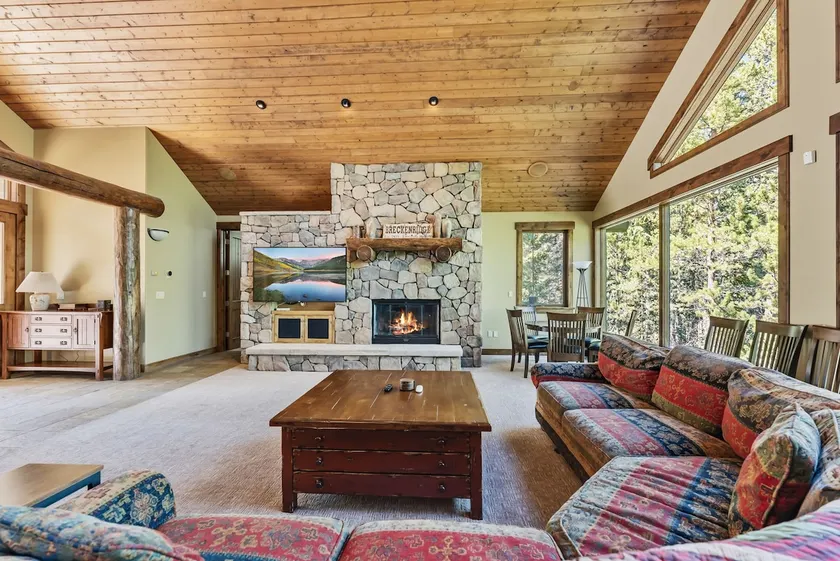 Spacious Mountain Chalet - Hot Tub & Secluded! - Image 1
