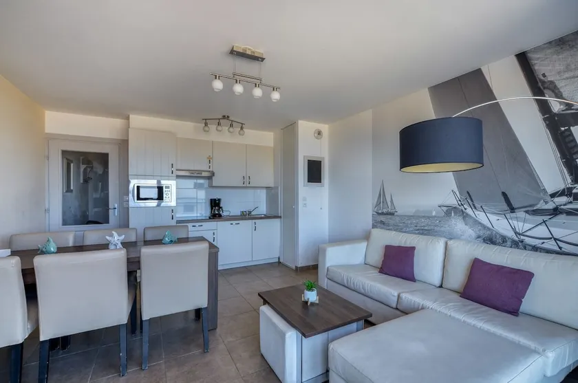 Holiday accommodation for 4 people with balcony with sea - Image 1