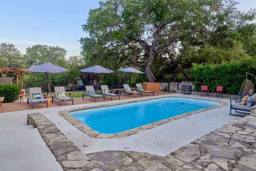 Lake front, 2 Masters, Pool, Hot Tub, BBQ, Bocce - Image 1